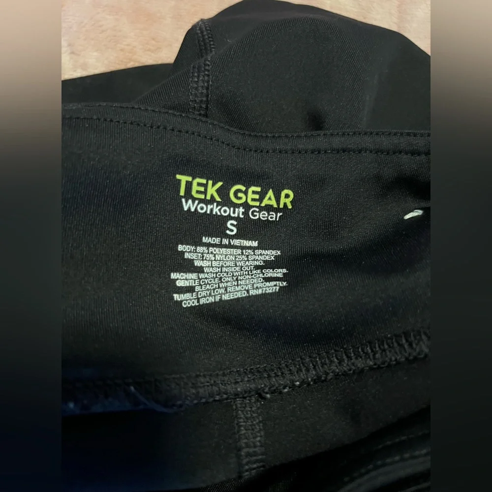 Capris - Picture 4 of 6